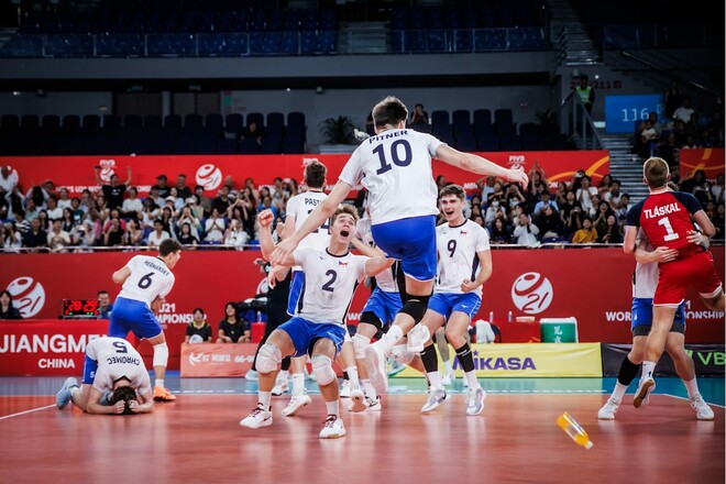 Чехия вырвала эмоциональную победу у фаворитов на ЧМ по волейболу U21