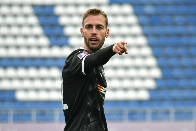 ВІДЕО. Суперудар Мічина та гол Слесаря допомогли Зорі збільшити перевагу