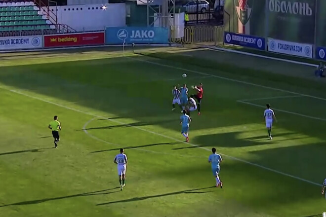 ВИДЕО. Клищук неудачно вышел из ворот. Кудровка быстро забила Карпатам