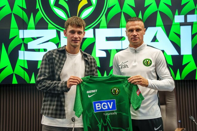 ФОТО. Шепелев представлен игроком Полесья, определен его игровой номер