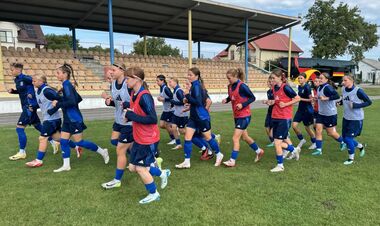 ФОТО. Жіноча збірна України WU-17 проводить збір у Тернополі