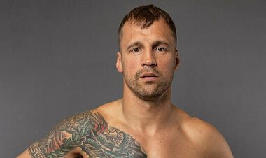 Myris Bryadis: “Usik loses it. Look at the battle from Joshua
