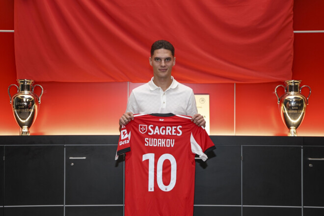 Судаков – гравець Бенфіки. Статистика та досягнення українського хавбека