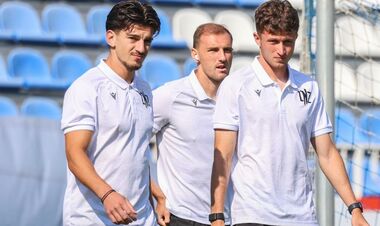 ФОТО. Гравці ЛНЗ підтримали партнера, в якого трагічно загинув батько