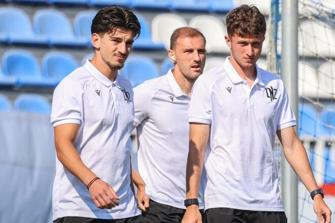 ФОТО. Игроки ЛНЗ поддержали партнера, у которого трагически погиб отец