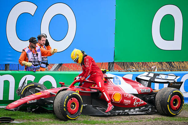 ВІДЕО. Льюїс Хемілтон розбив болід під час Гран-прі Нідерландів