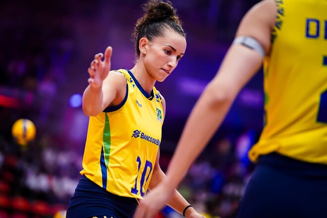 Бразилія (ж) – Домінікана (ж). 1/8 фіналу ЧС. Дивитися онлайн LIVE