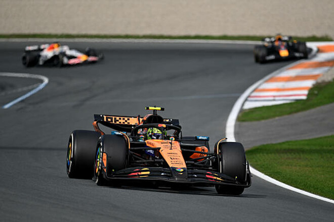 ВІДЕО. Драма у боротьбі за титул Ф-1. Пожежа в боліді Ландо Норріса