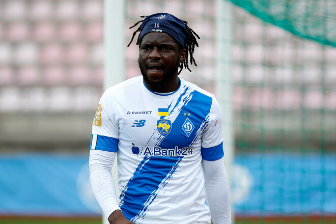 26-летний футболист покинул киевское Динамо после разговора с Шовковским