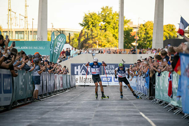 ВИДЕО. Рано праздновал. Как французский биатлонист упустил победу