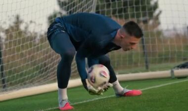 ВІДЕО. Трубін провів тренування у таборі збірної під керівництвом Худжамова