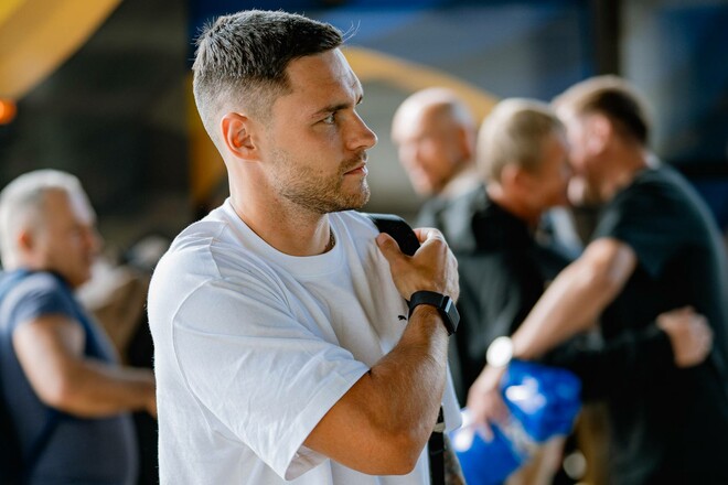 ФОТО. Сборная Украины прибыла в Польшу. Где будет базироваться?