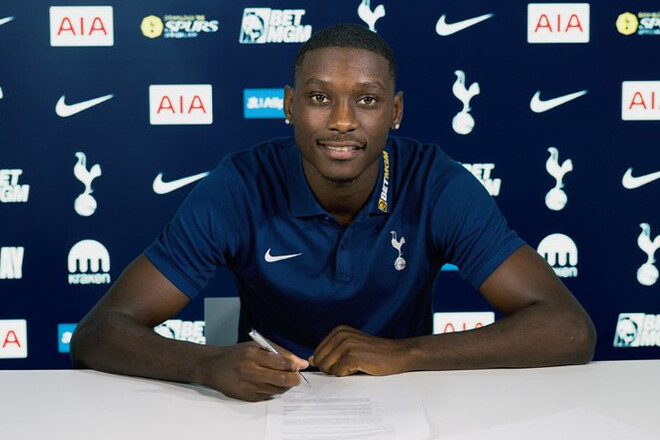 ОФІЦІЙНО. Тоттенгем підписав віцечемпіона світу з ПСЖ