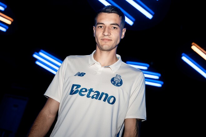 ОФІЦІЙНО. Арсенал відпустив захисника, який не входив у плани тренера