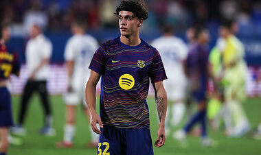 ОФИЦИАЛЬНО. Барселона объявила об уходе защитника – его выгнал Флик