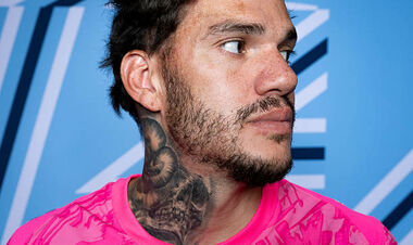 ОФІЦІЙНО. Голкіпер Манчестер Сіті продовжить кар'єру в турецькому клубі