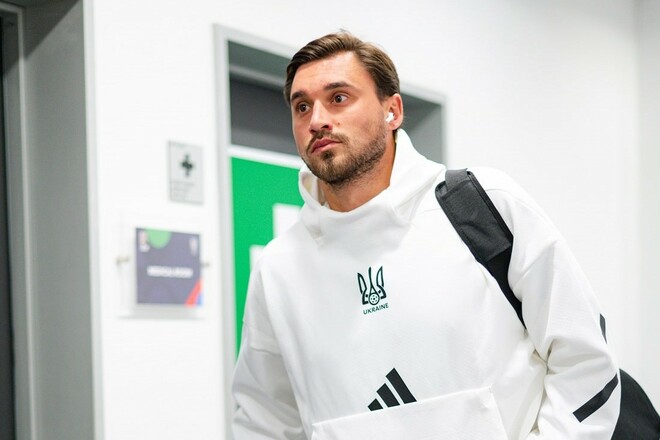 ОФІЦІЙНО. Лунін залишив розташування збірної України. Ребров знайшов заміну