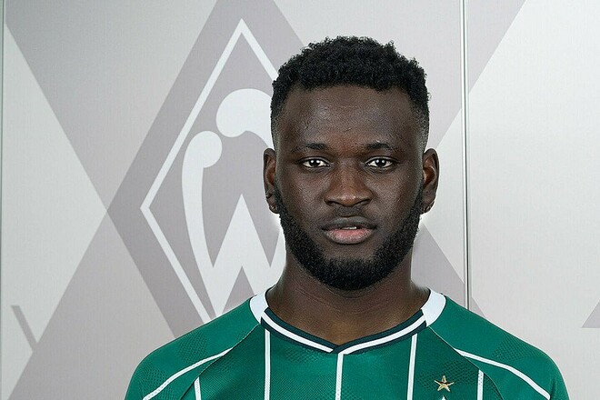 ОФИЦИАЛЬНО. Виктор Бонифейс оформил трансфер из Байера