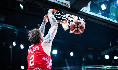 Євробаскет-2025. Франція зупинила переможну серію Польщі