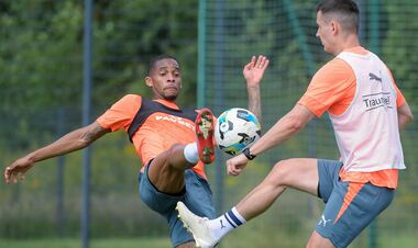 ВИДЕО. Тренировка в Кракове. Шахтер заполняет паузу в чемпионате