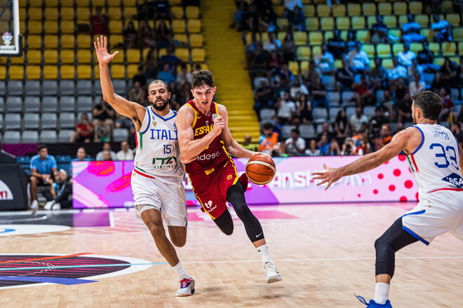 Евробаскет-2025. Италия вырвала победу над Испанией и вышла в плей-офф