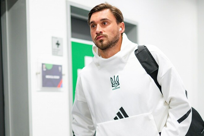 Трансферна лихоманка, три новачки Динамо, Бущан замінив Луніна у збірній