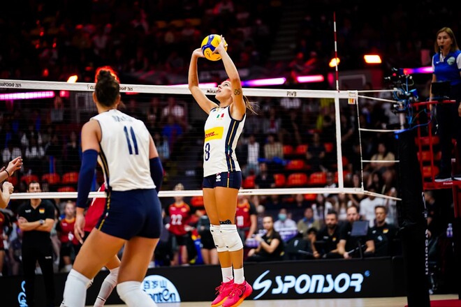 Италия (ж) – Польша (ж). 1/4 финала ЧМ по волейболу. Смотреть онлайн