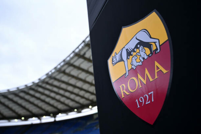 Артем Довбик попал в заявку Ромы на Лигу Европы 2025/26