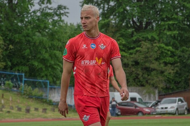 ОФІЦІЙНО. Клуб Другої ліги підписав новий контракт з лідером команди