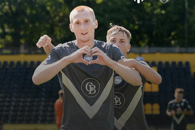 Хет-трик в день рождения. Вторая лига: 6-й тур и таблица. Кто в лидерах?