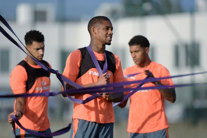 ФОТО. Шахтер провел еще одну тренировку в Кракове