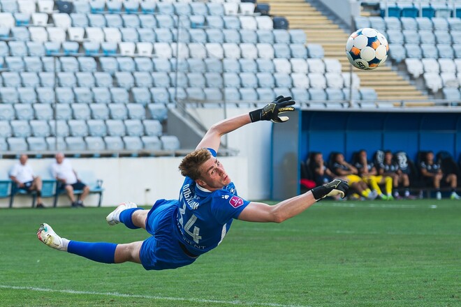 Вратарь тернопольской Нивы попал на радары Металлиста 1925