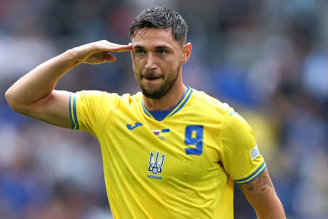 Он очень расстроен. Ребров сообщил об очередной травме перед Францией