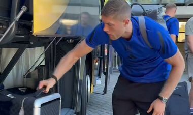 ВИДЕО. Сборная Украины прибыла во Вроцлав на матч против Франции