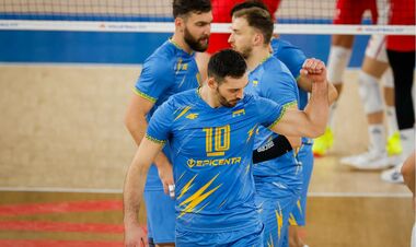 В рамках подготовки к ЧМ сборная по волейболу провела спарринг в Катаре