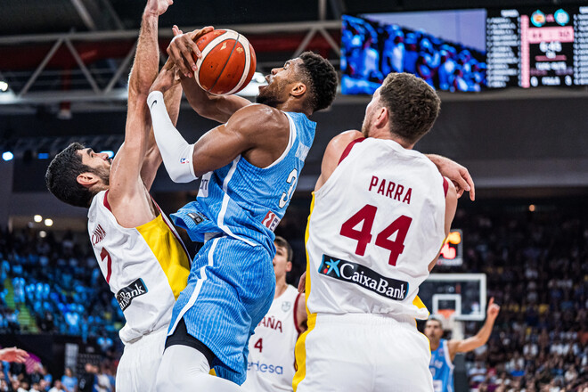 Евробаскет-2025. Грузия идет дальше. Испания проиграла Греции