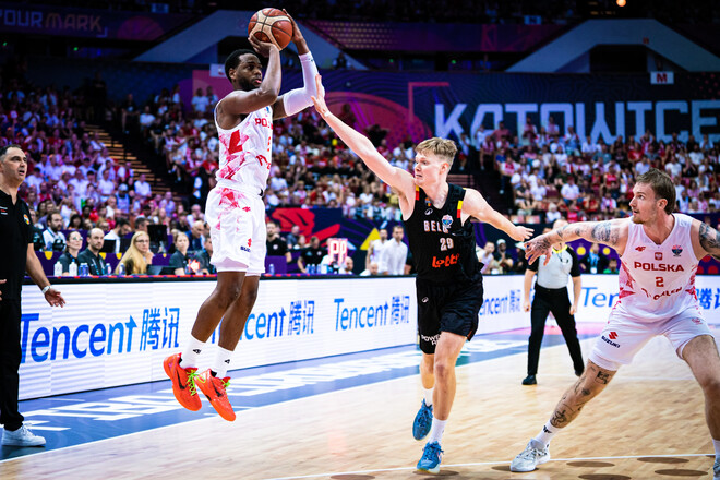 Євробаскет-2025. Польща поступилася Бельгії, але дві команди в 1/8 фіналу
