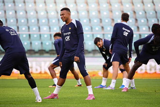 Франція – збірна, з якою Україна зустрічалася найчастіше в історії