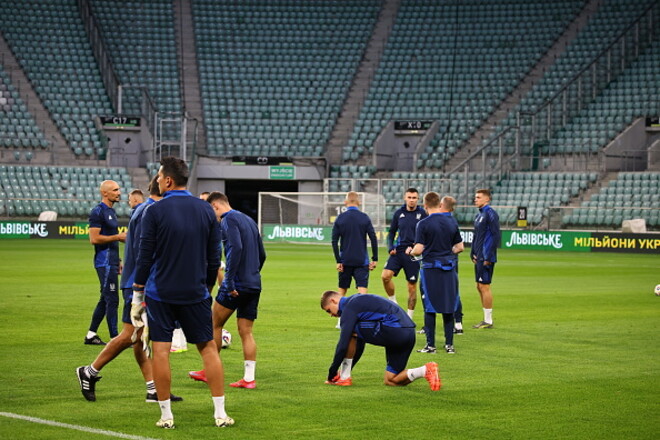 ВИДЕО. Сборная Украины отправилась на стадион, где сыграет против Франции