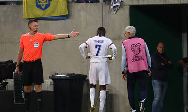 ФОТО. Дембеле вышел на второй тайм матча Украина – Франция и травмировался