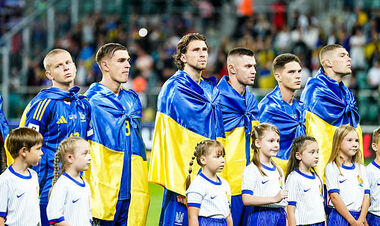 Александр ЗИНЧЕНКО: Всегда поддержим схему, которую выбирает тренер сборной