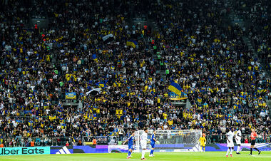 Поразка збірної від Франції, перемога молодіжки, трансфери команд УПЛ