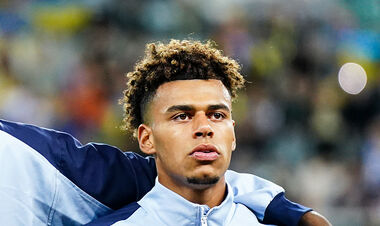 Не только Дембеле. Еще один игрок ПСЖ получил травму в матче с Украиной