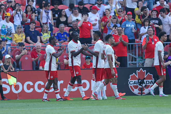 Румунія під керівництвом Луческу розгромно поступилася Канаді