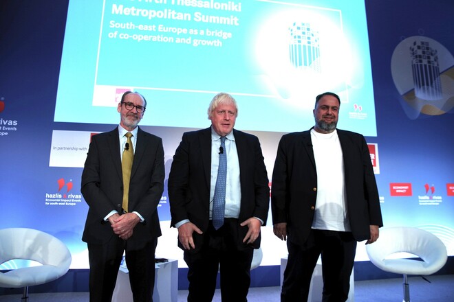 Владелец Ноттингем Форест предложил отдать путину часть Украины ради мира