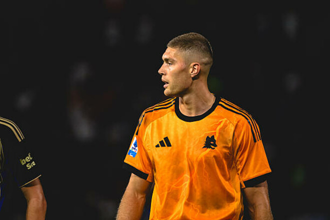 Джерело: Довбик може залишити Рому взимку, на нього претендують клуби АПЛ