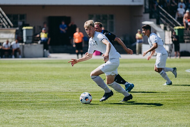 Металург та ЮКСА проводять матч 5-го туру Першої ліги. Стартові склади
