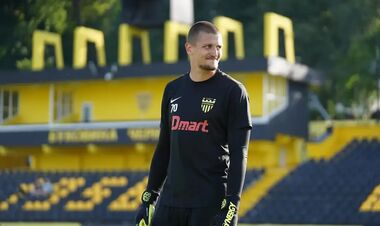 Полесье оштрафовало голкипера за лишний вес. Он назвал сумму штрафа