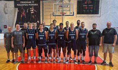 БК Днепр одержал уверенную победу в товарняке со словацким клубом