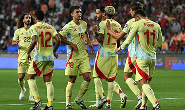 ВІДЕО. Іспанія знущається. Вже 6 м'ячів побувало у воротах Туреччини